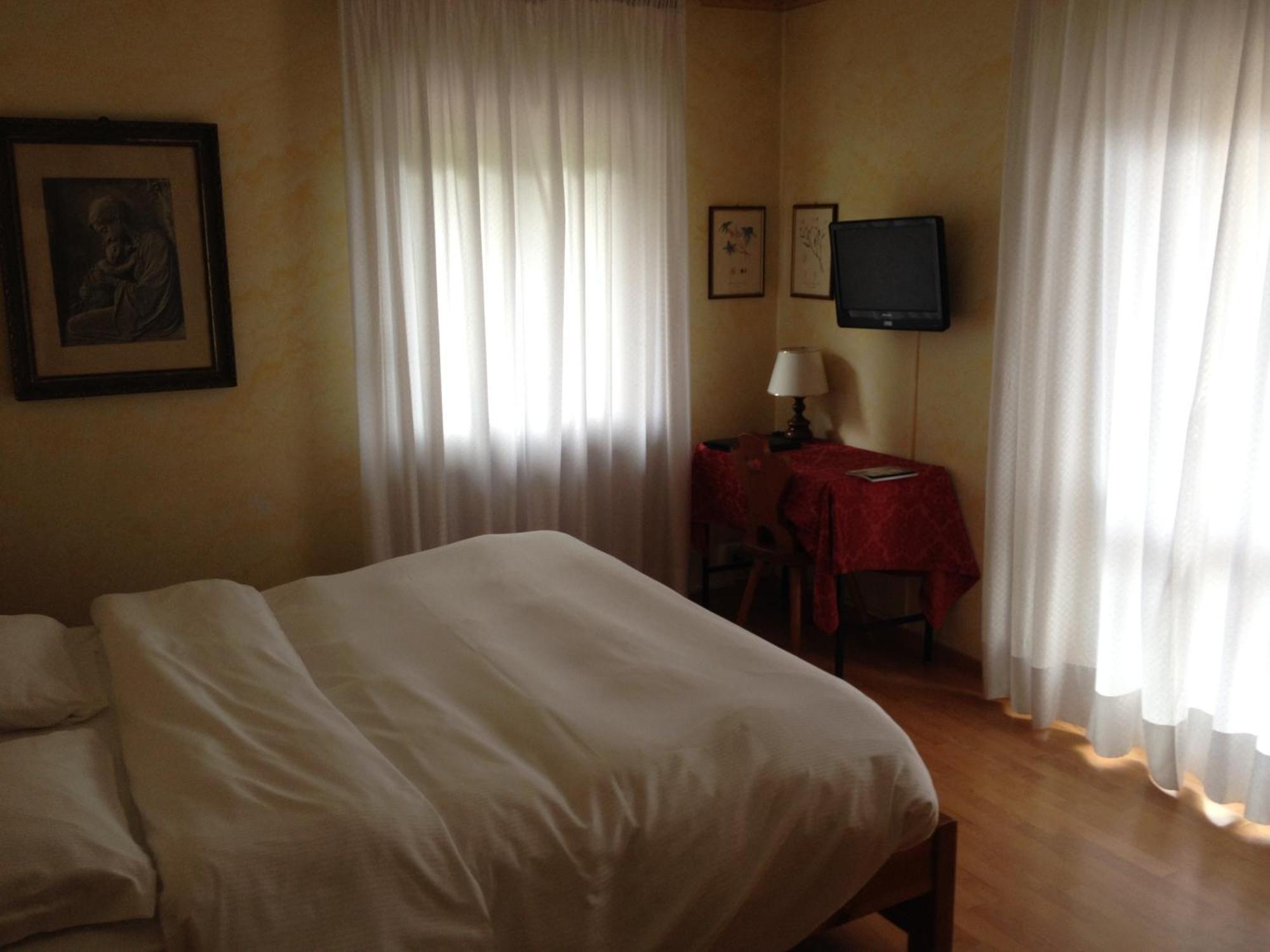 Meuble Villa Neve Cortina d'Ampezzo Bagian luar foto