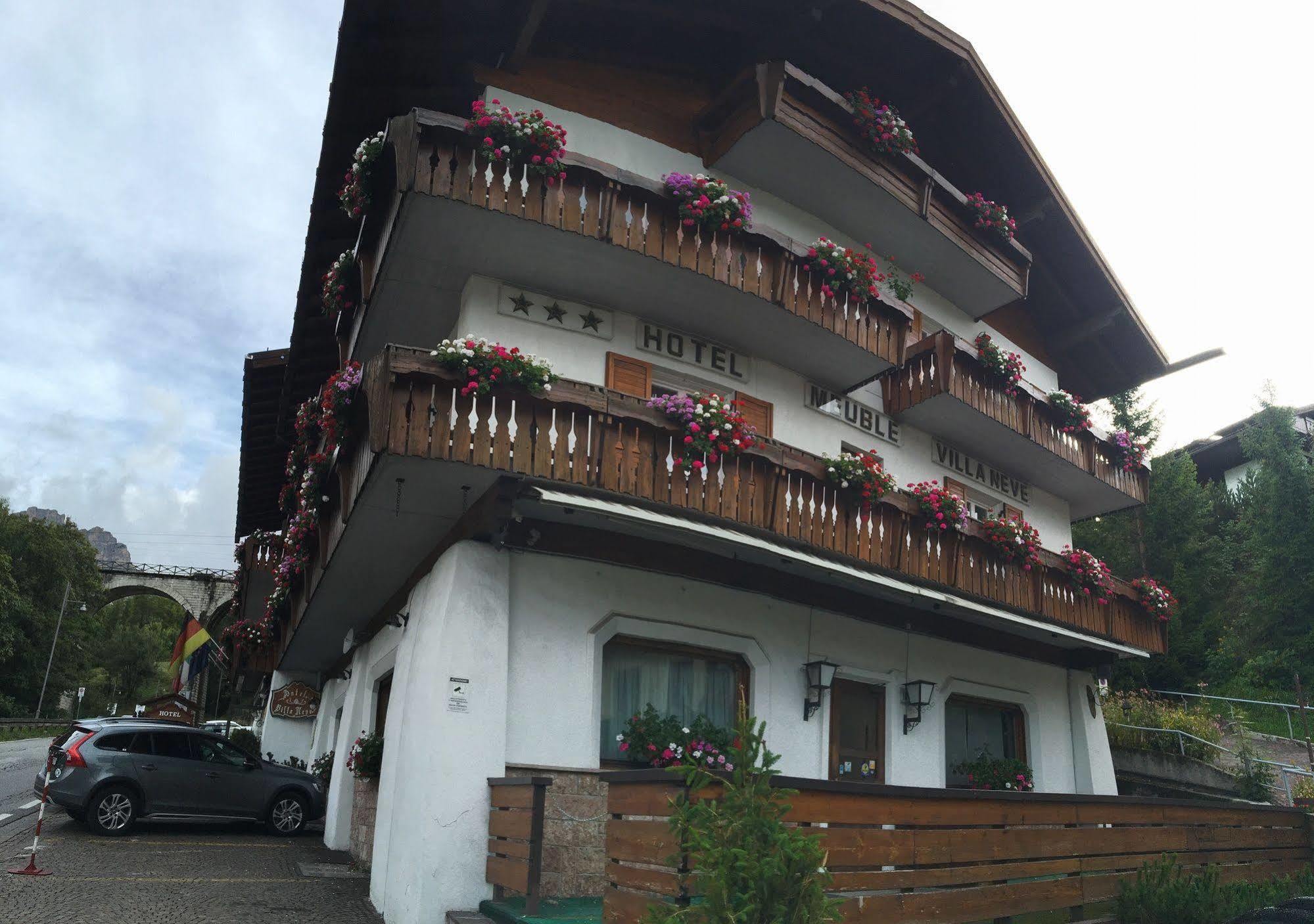 Meuble Villa Neve Cortina d'Ampezzo Bagian luar foto